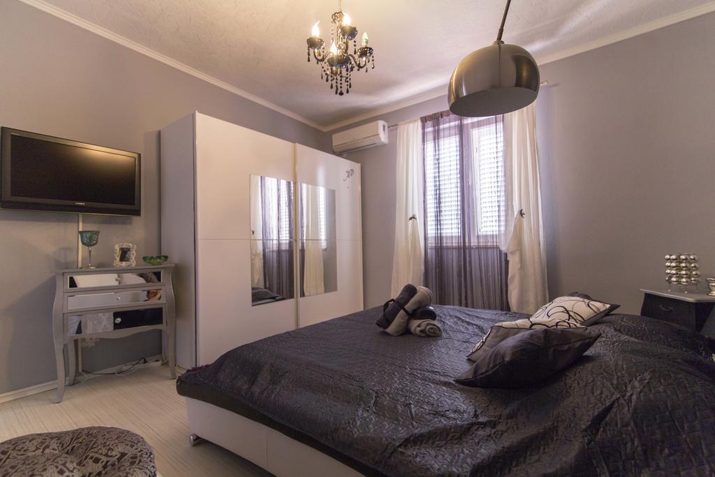 Villa Long Island Luxury Residence, Sali Dugi Otok-Private Parking,Next To Beach Dış mekan fotoğraf